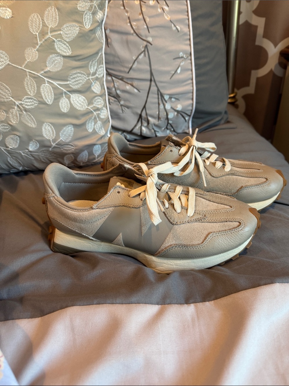 327 New Balance Casual Suede-Trim Sneakers in Light Grey